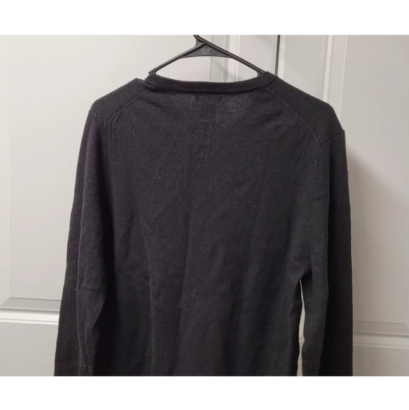 Gap Women's Sweater Size: Large Italian Merino Wool V-Neck - Picture 7 of 12